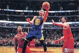 棒球与大数据预判：如何根据环境风向动态调整外野深度